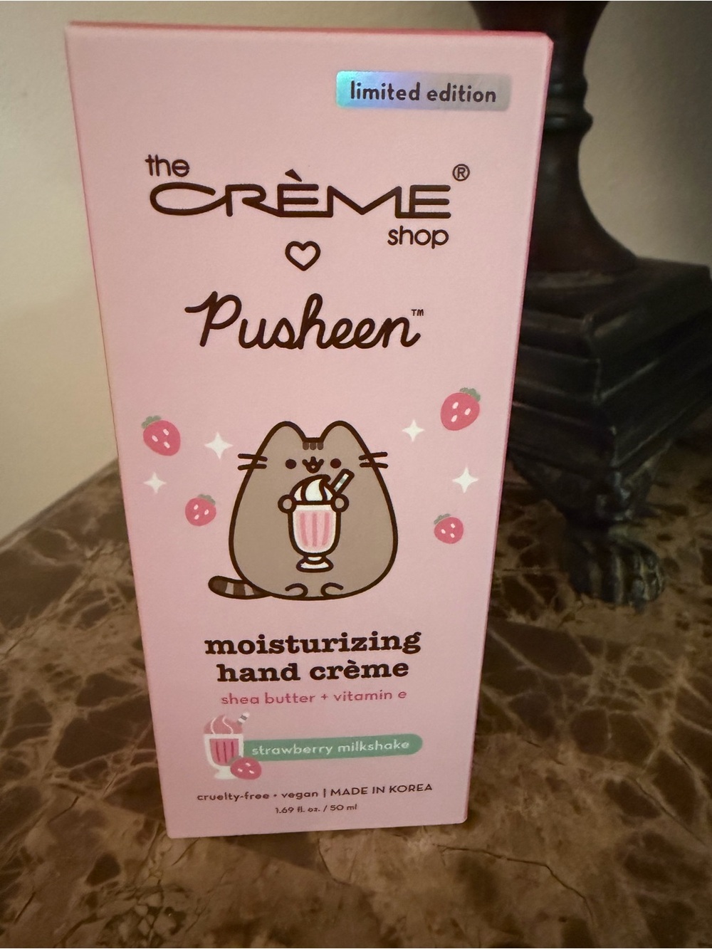 Pusheen Moisturizing Hand Crème - The Crème Shop (Strawberry Milkshake)
